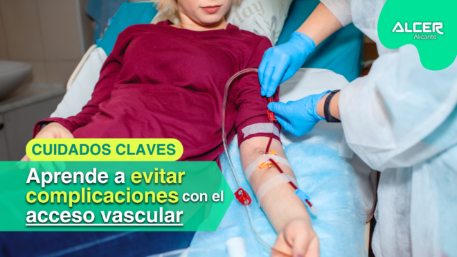 Paciente de la enfermedad renal, mirando como el personal médico le introduce el acceso vascular en la fístula
