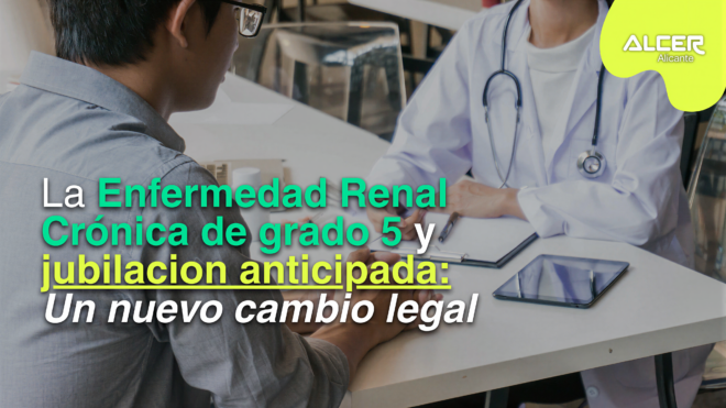paciente hablando con su medico sobre la nueva ley publicada en el boe que podria permitir una jubilación anticipada a los afectados por la erc de grado 5